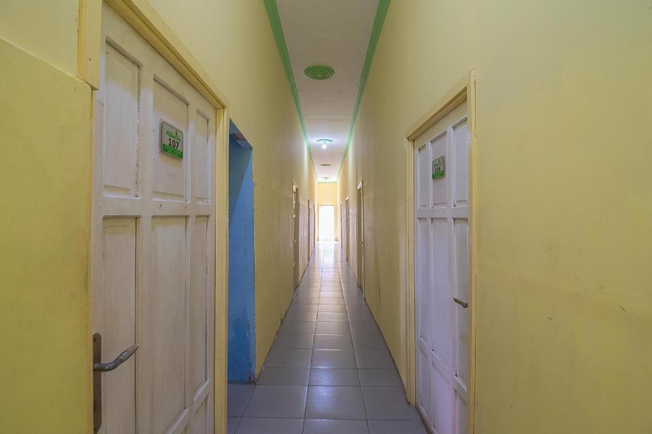 מלון Kualakapuas Reddoorz Syariah At Jalan Cilik Riwut Kapuas מראה חיצוני תמונה